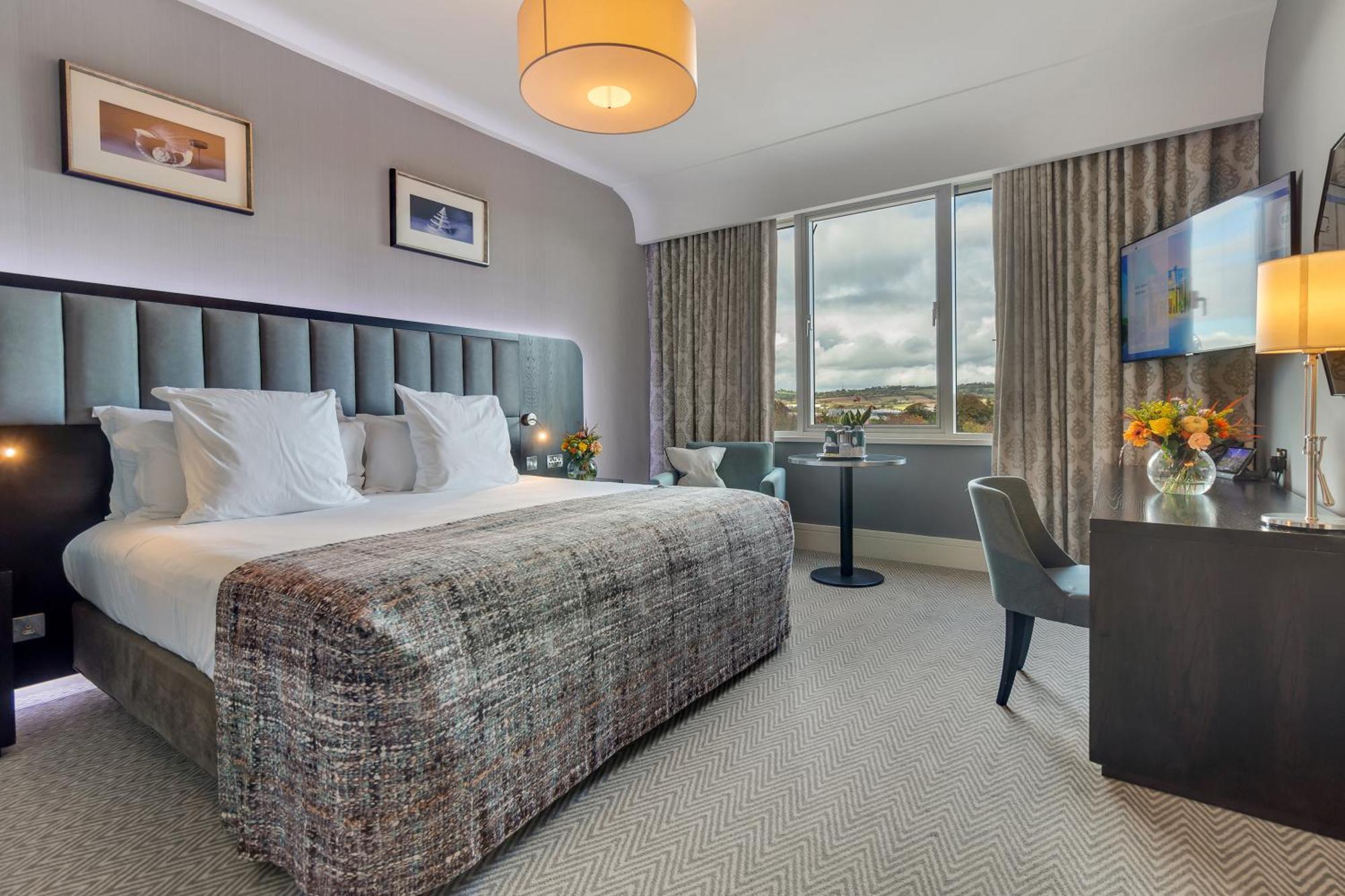 Fota Island Hotel And Spa Exterior foto A room at the hotel